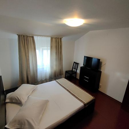 "Apartament"-Casa Genius Плоешти Экстерьер фото