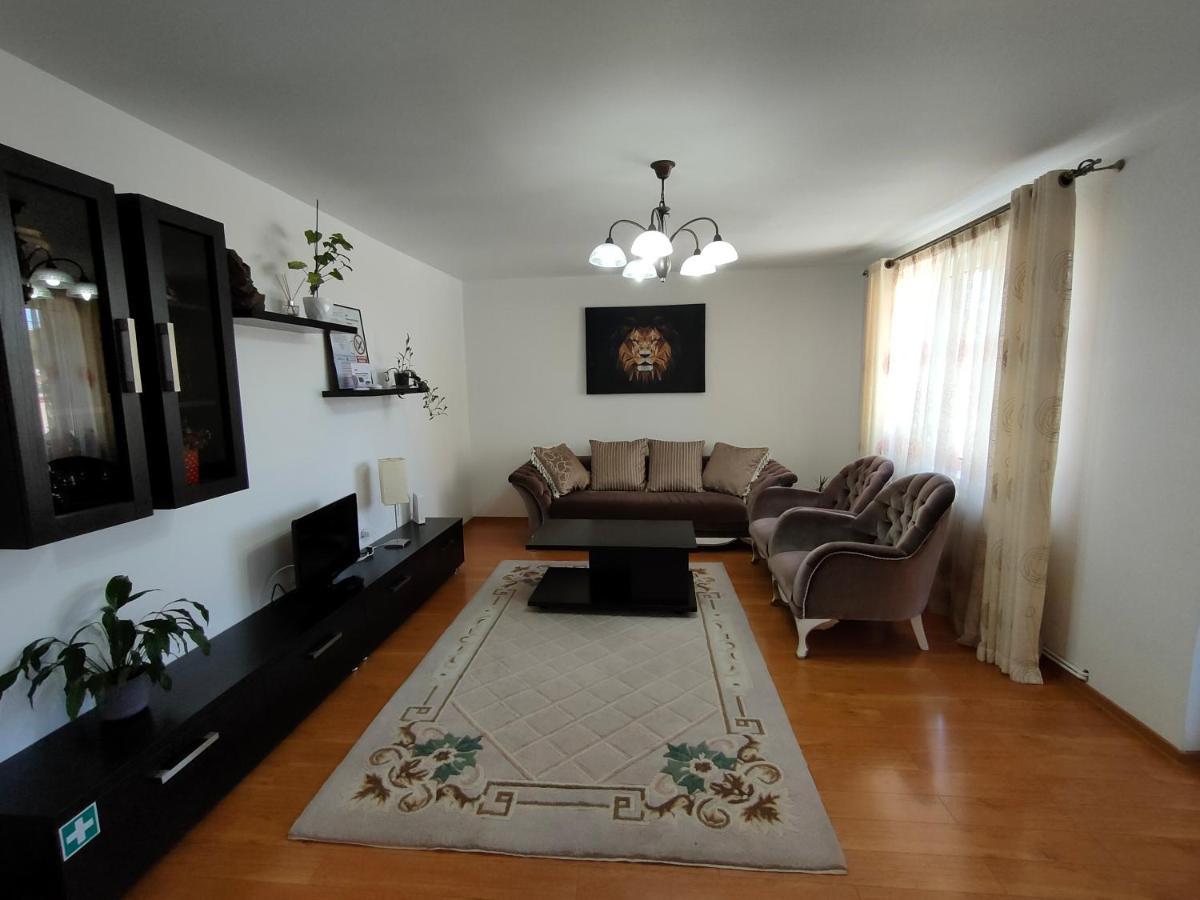 "Apartament"-Casa Genius Плоешти Экстерьер фото
